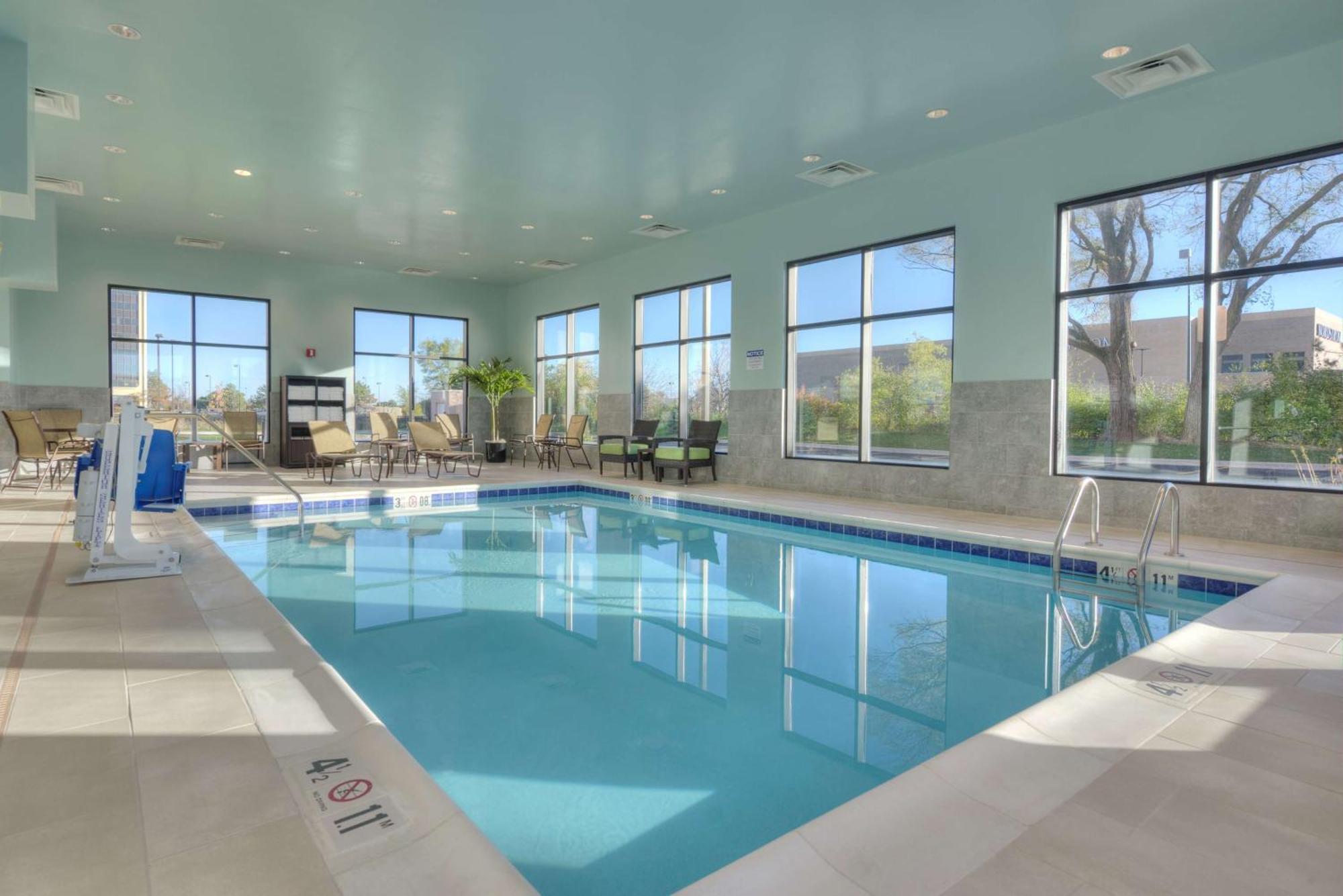 Hampton Inn & Suites By Hilton Chicago Schaumburg Il Екстериор снимка