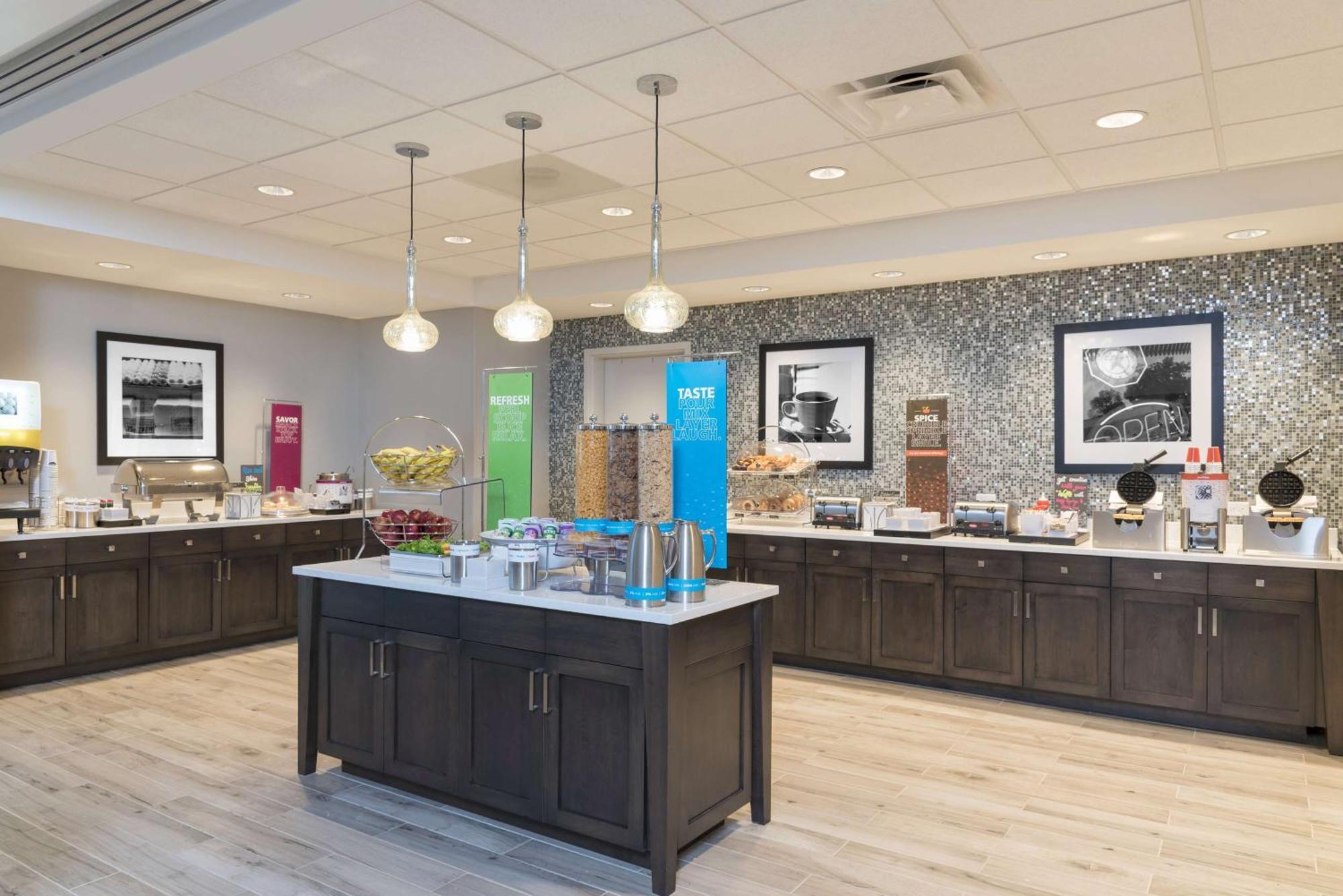 Hampton Inn & Suites By Hilton Chicago Schaumburg Il Екстериор снимка