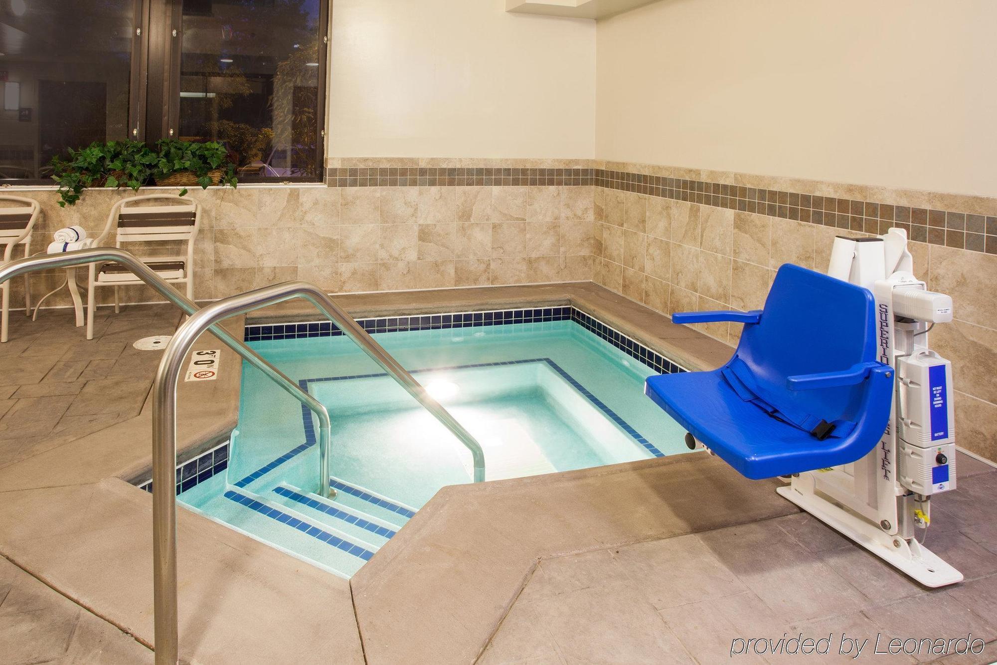 Hampton Inn & Suites By Hilton Chicago Schaumburg Il Екстериор снимка