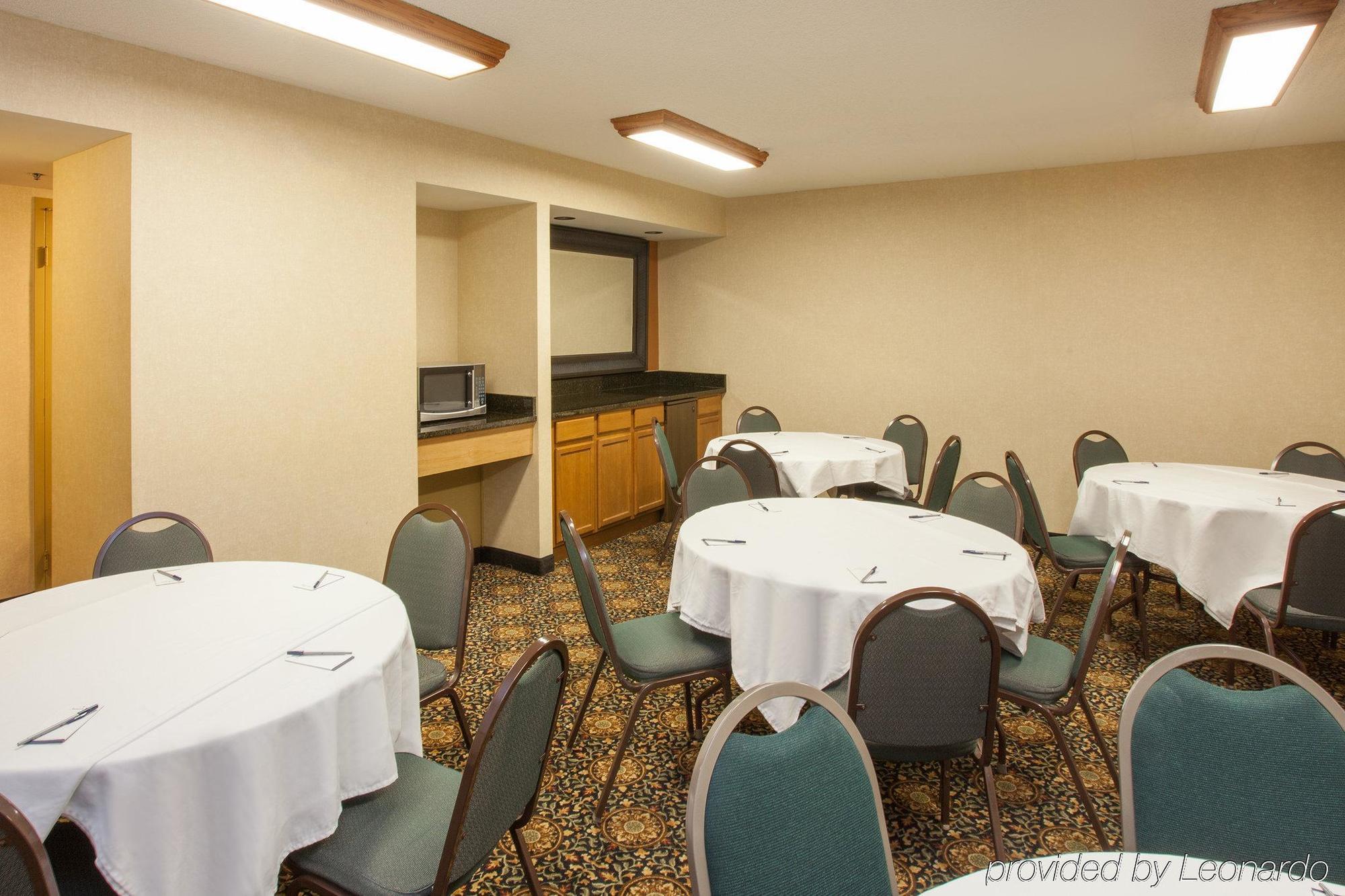 Hampton Inn & Suites By Hilton Chicago Schaumburg Il Екстериор снимка